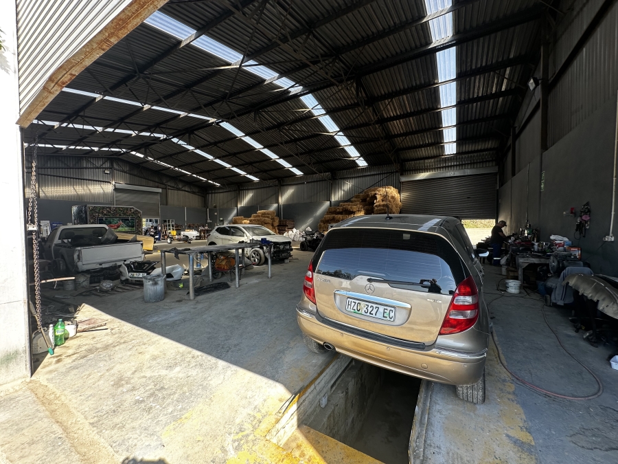 To Let Commercial Property for Rent in Wilsonia Eastern Cape